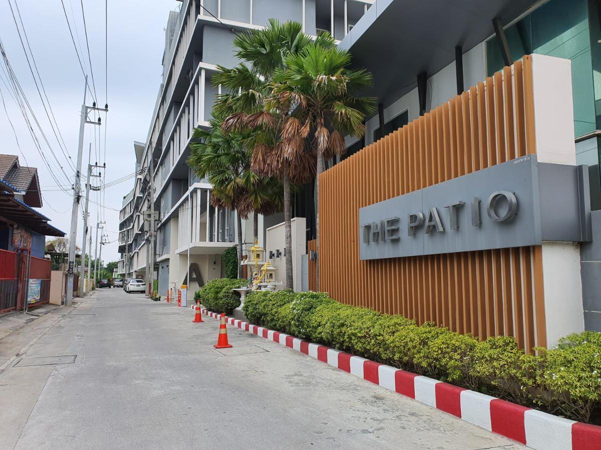 Cozy Near Beach 200M With Toproof Pool At Patio Bangsaen Exterior photo